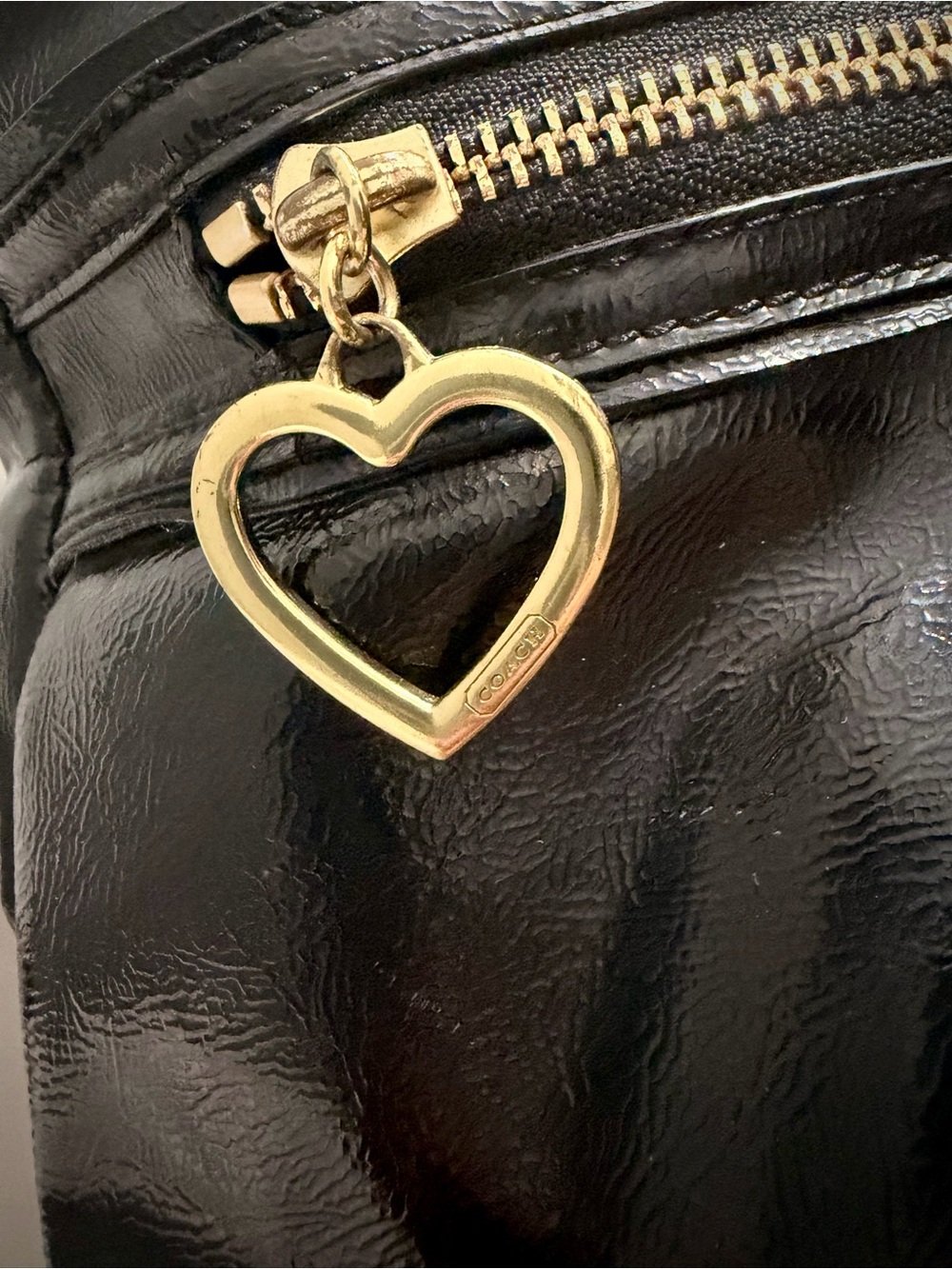 Coach Poppy Black Patent Leather Tote Bag with Zip Pocket - Picture 2 of 8